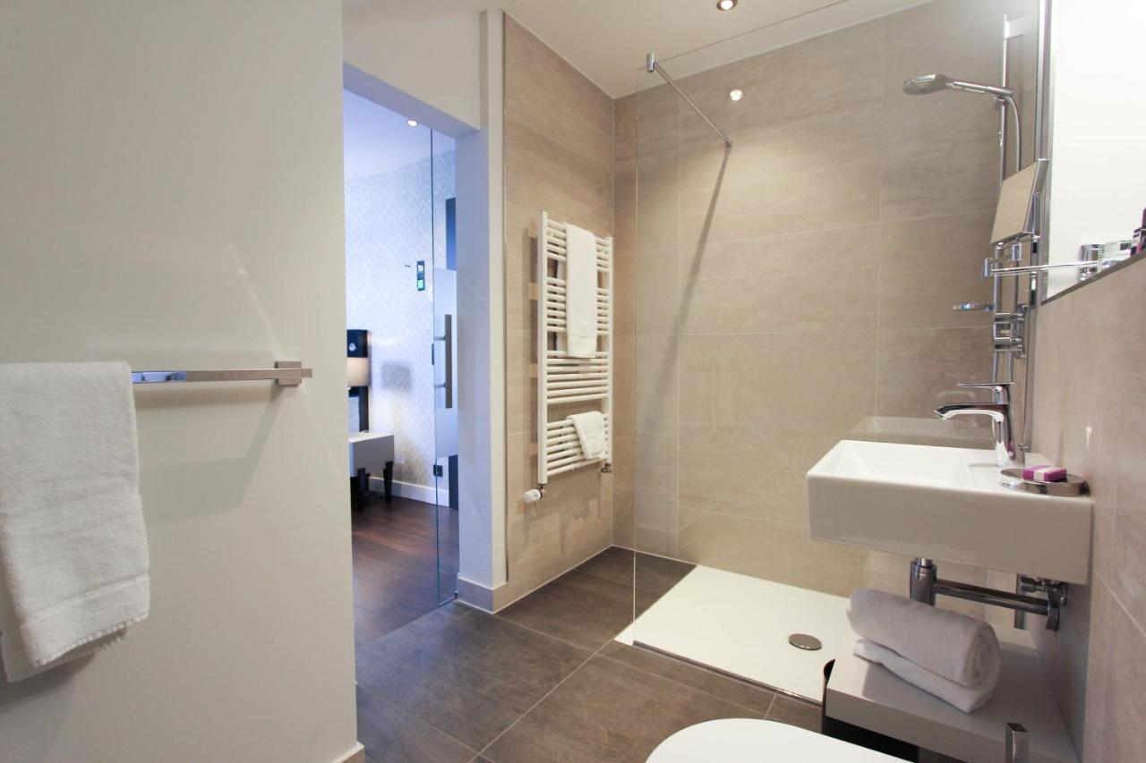 Hotel Wemperhardt Bagian luar foto