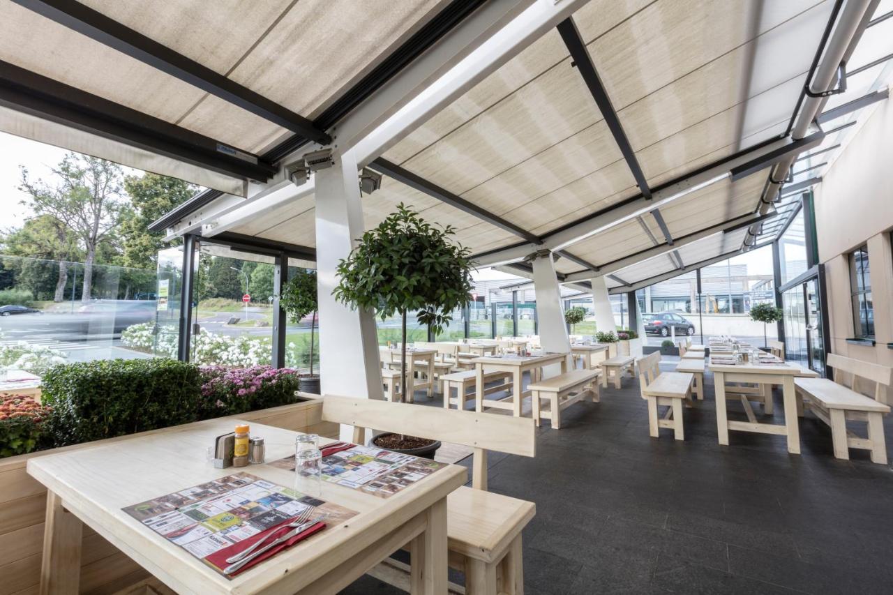 Hotel Wemperhardt Bagian luar foto