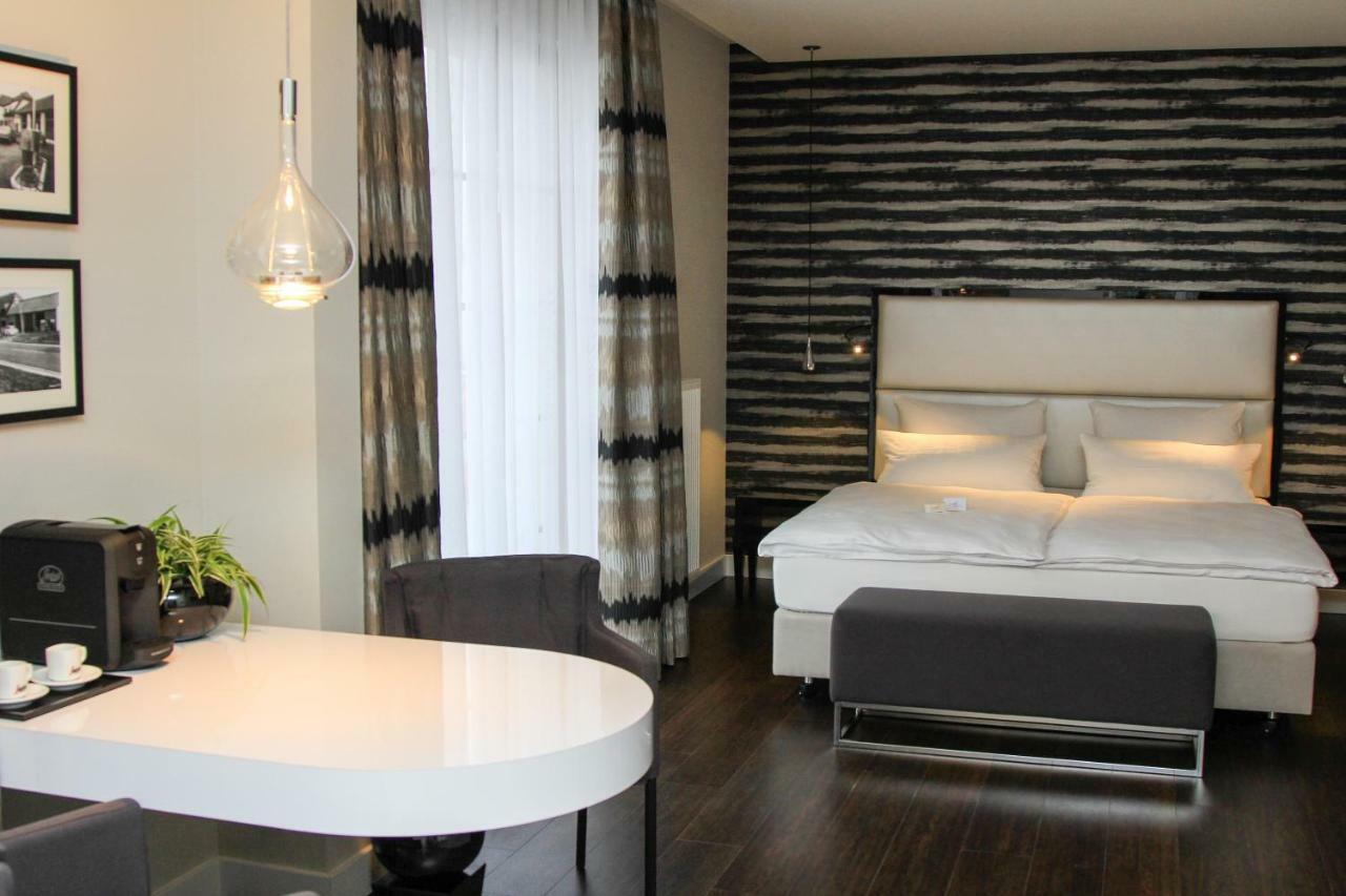 Hotel Wemperhardt Bagian luar foto